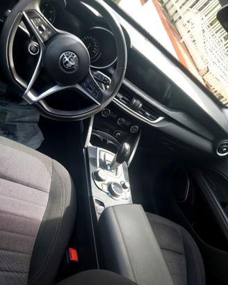 STELVIO Q4 190 CV