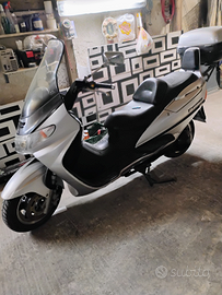 Scooter Suzuki Burgman 400