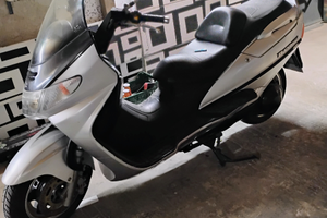 Scooter Suzuki Burgman 400