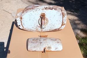 Serbatoio e sportellino vespa.