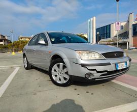 Ford Mondeo stato