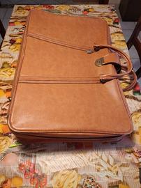 valigia vintage in pelle 