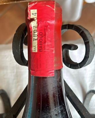 Bottiglia di vino Barolo 1981