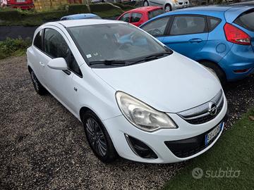 Opel Corsa 1.2 benzina euro 5 automatica 2013