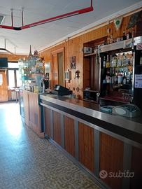 Bar ristorante con alloggio privato