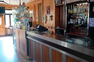Bar ristorante con alloggio privato