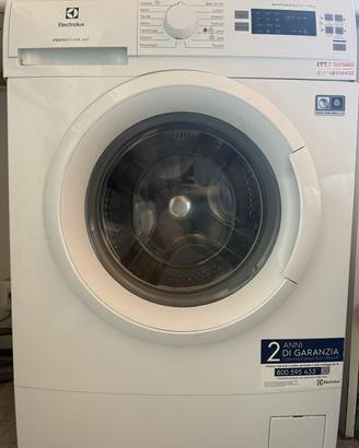 Lavatrice Eletrolux PerfectCare 600 6kg