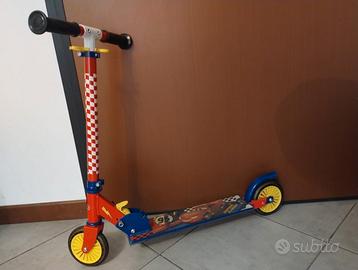 Monopattino Cars bambino