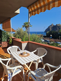 Sant'Alessio trivani vista mare