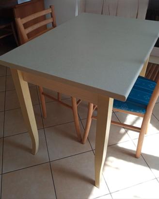 Tavolo allungabile in legno 100/135×70 .