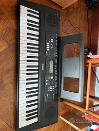 Tastiera YAMAHA Digital Keyboard EZ-220 + pedale