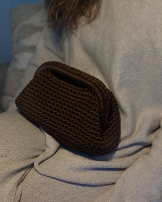 Borsa artigianale in uncinetto