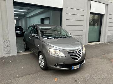 Lancia Ypsilon 0.9 T.Air S&S Platinum 82000KM!!!