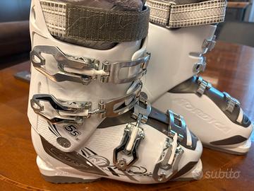 Scarponi Nordica nuovi