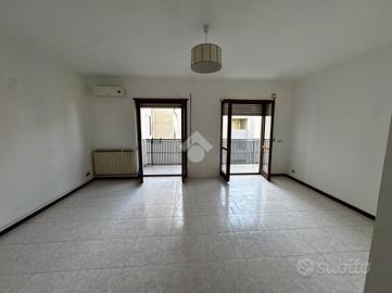 3 LOCALI A REGGIO DI CALABRIA