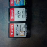 Vendono nindendo switch. 