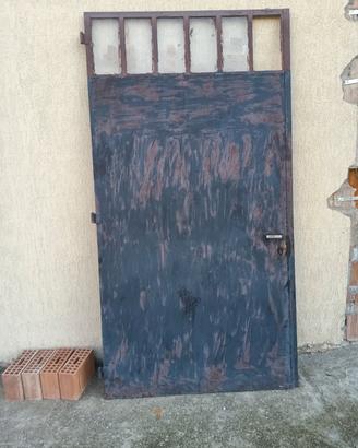 porta in ferro  metallo 250 x 245