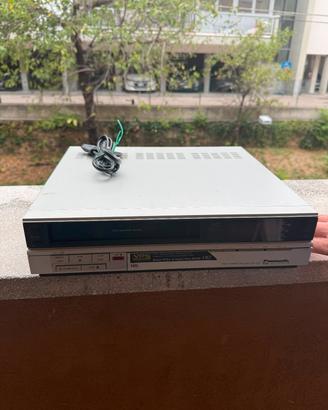 videoregistratore VHS Panasonic nv-g13eo