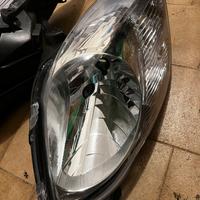 Faro toyota yaris 06-09