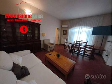 Appartamento di 70 m² con 2 locali e posto auto a 