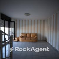 GRAZIOSO APPARTAMENTO, PIANO ALTO, TARANTO
