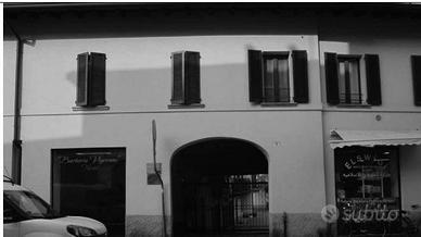Immobile in asta di 106 m² con 3 locali e box auto