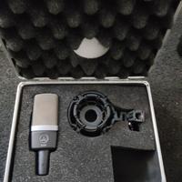 Microfono da studio AKG C214