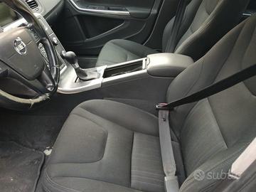 Volvo V60/D2