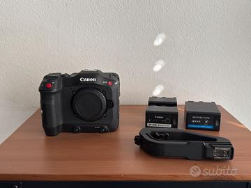 Canon EOS C70 Cinema Camera + 3 batterie