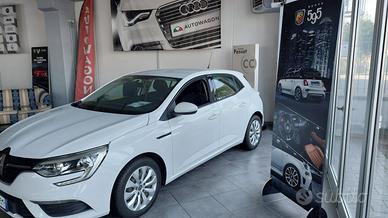 RENAULT Megane Mégane dCi 8V 110 CV E. Life Az.
