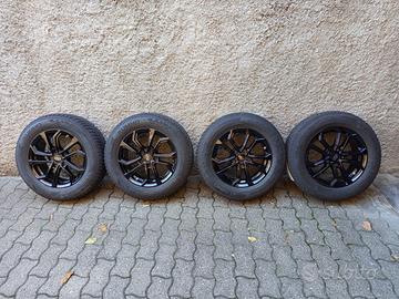 Set 4 Cerchi Completi Invernali Toyota Yaris Cross