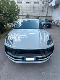 Porsche Macan T