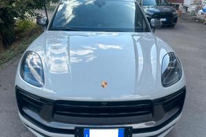 Porsche Macan T