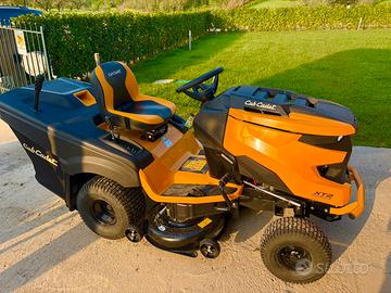 Trattorino tagliaerba Cub Cadet XT2