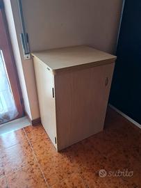 Mobile per macchina da cucire