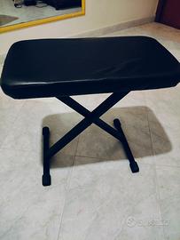 Sgabello regolabile per pianoforte
