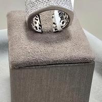 Anello Oro Bianco con pavè Diamanti naturali