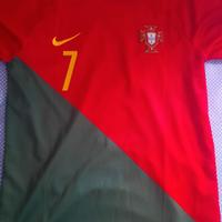 maglia e pantaloncini del Portogallo 