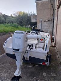 Barca completa di tutto