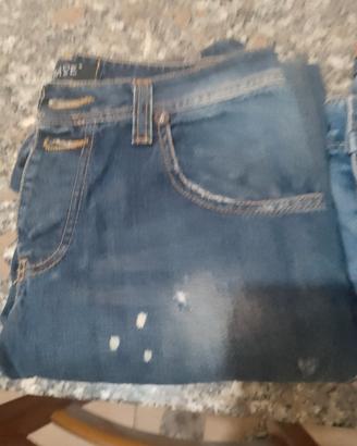 pantaloni jeans 