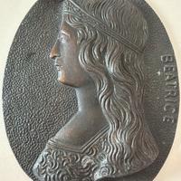 Rilievo in bronzo Beatrice