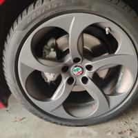 Cerchi in lega Alfa Romeo  + Gomme invernali 