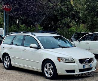 Volvo V50 D2 Kinetic 1.6 115cv 6 Marce R-Design