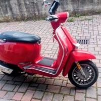 Scooter Vespa / Lambretta V125 special Flex
