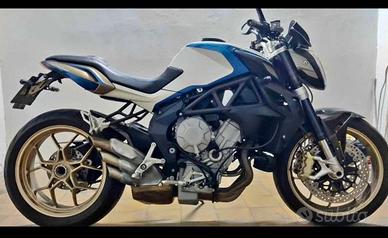 Mv AGUSTA BRUTALE 675 2013