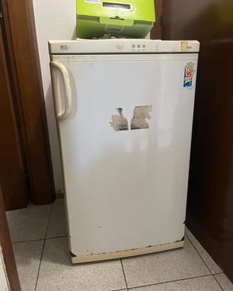 Freezer a cassetti