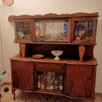mobile antico in legno