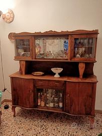 mobile antico in legno