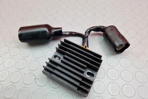 REGOLATORE TENSIONE HONDA CBR 1000 RR 2006 2007