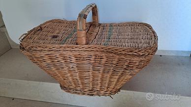 Vecchio cesto vimini